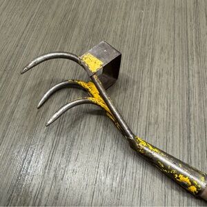 Vintage Metal Garden Claw with Bonus Vintage Hammer. 2 Pieces